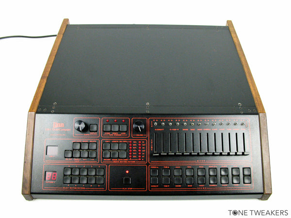 LINN LM-1:1`0 DRUM COMPUTER